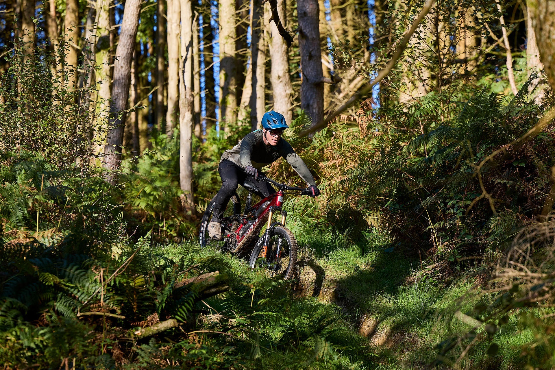 Whyte E-Lyte EVO Stag Works E-Mountain Bike in action2