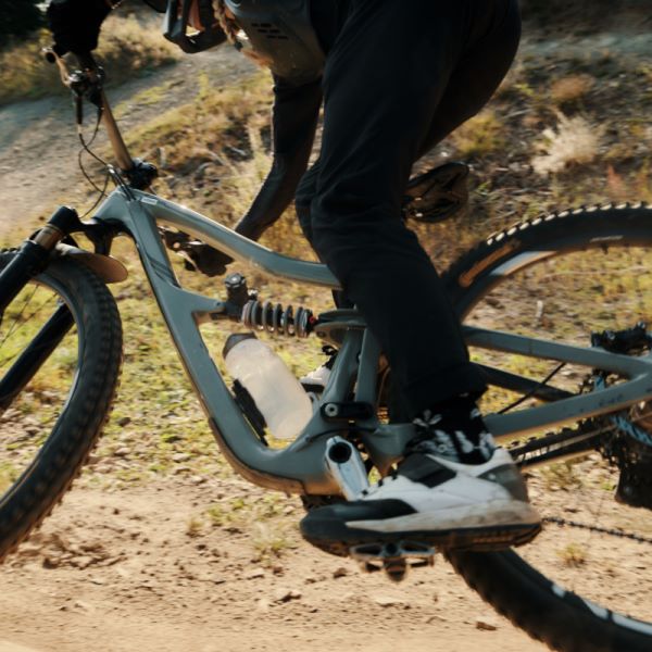 Fidlock Twist Water Bottle Compact 750ml Bike Base