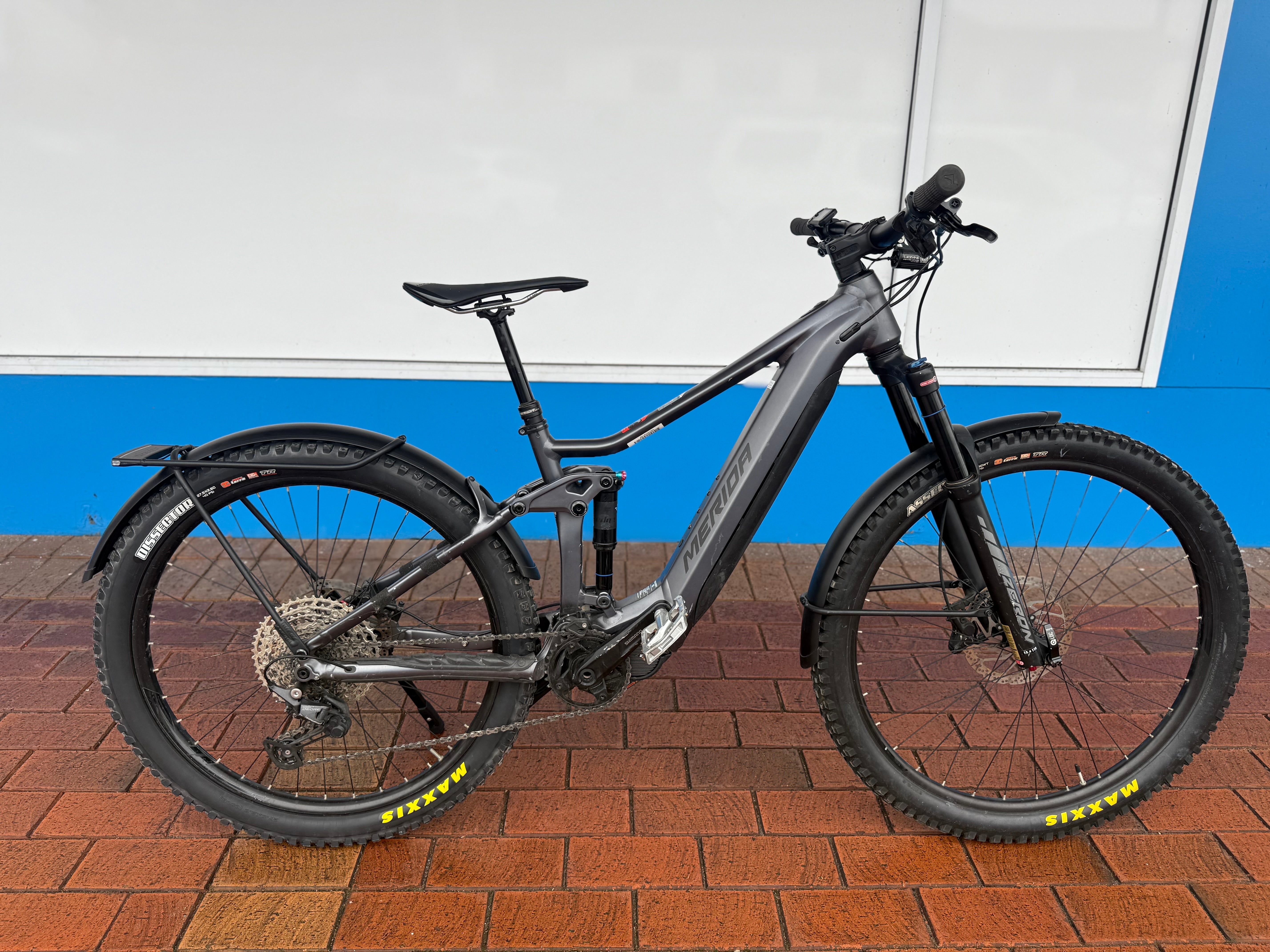 Merida eONE-FORTY 475 2020 E-Mountain Bike – Pre-loved / size Medium