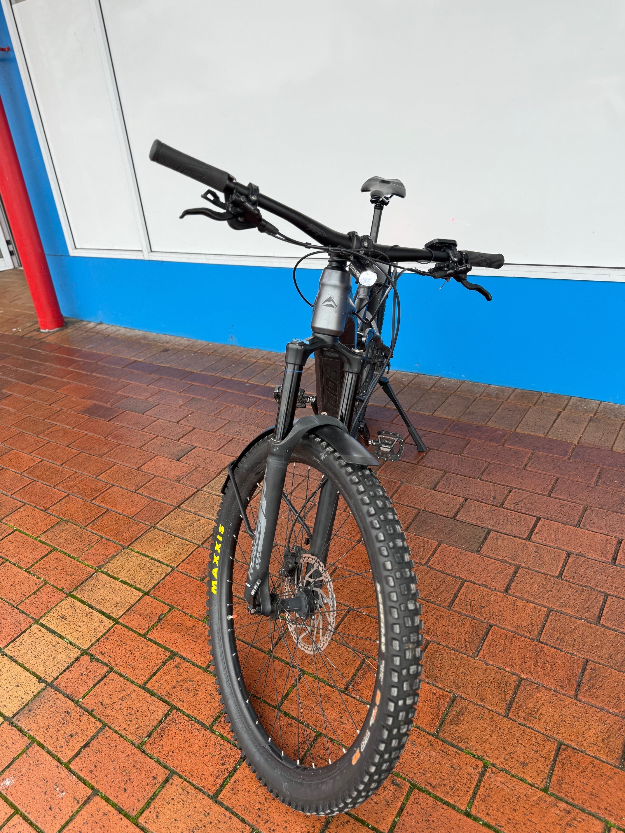 Merida eONE-FORTY 475 2020 E-Mountain Bike - front