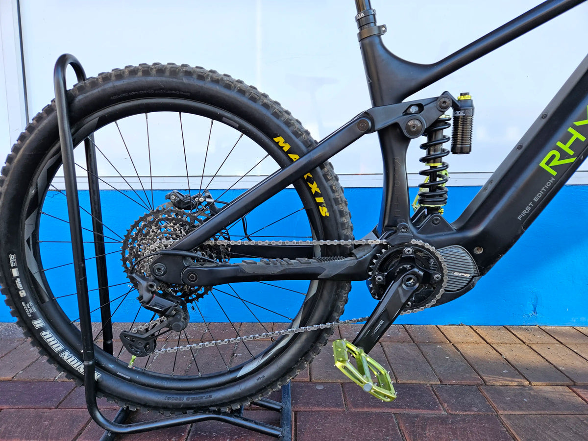 Pre-loved Rhyolite Limited First Edition drivetrain