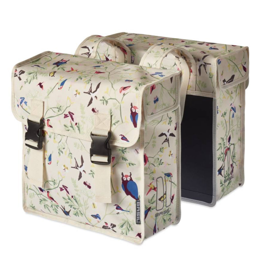 Basil panier bag wanderlust in white with coloured birds.