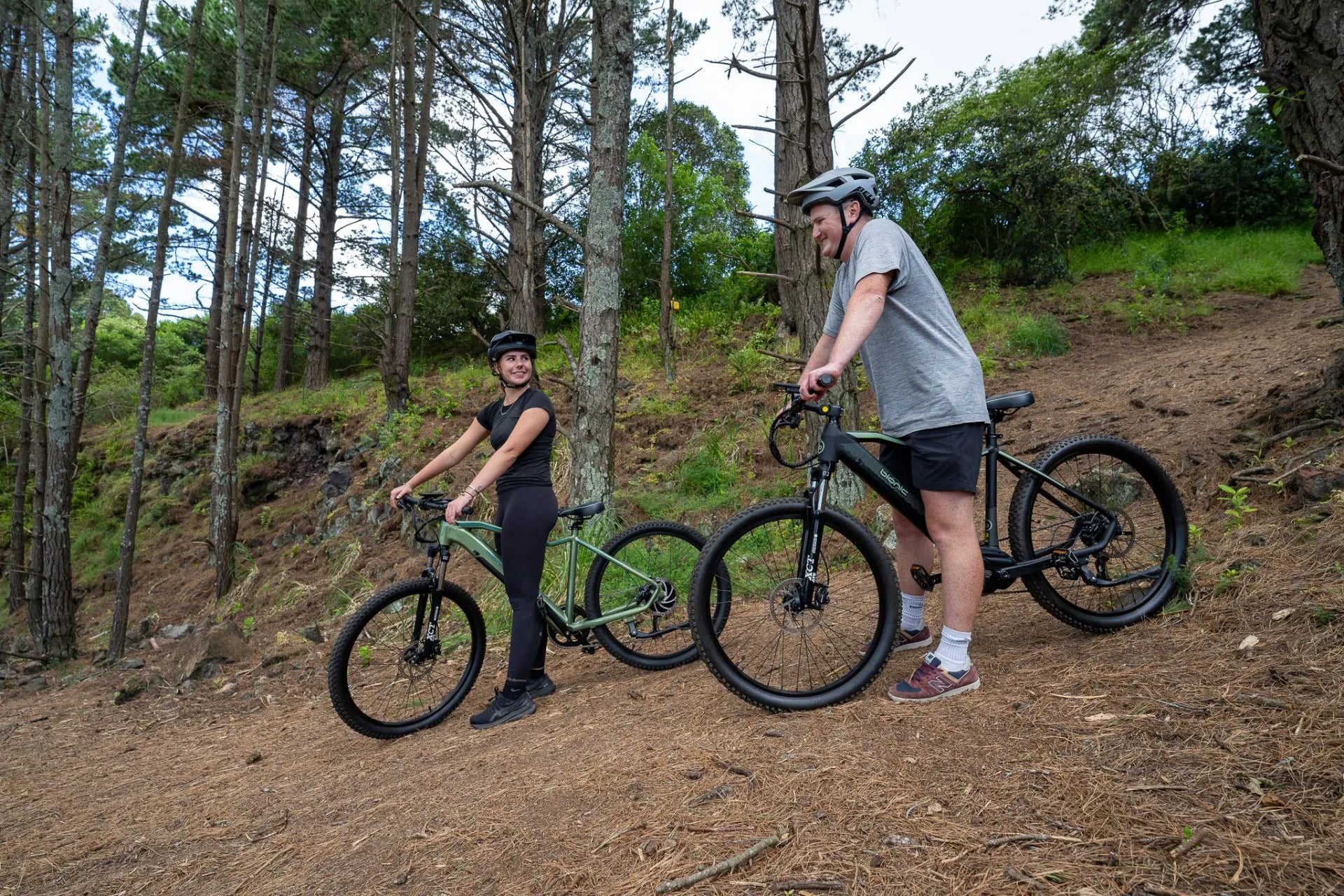 Bionic Ranger Mid Drive E-bike in action 1