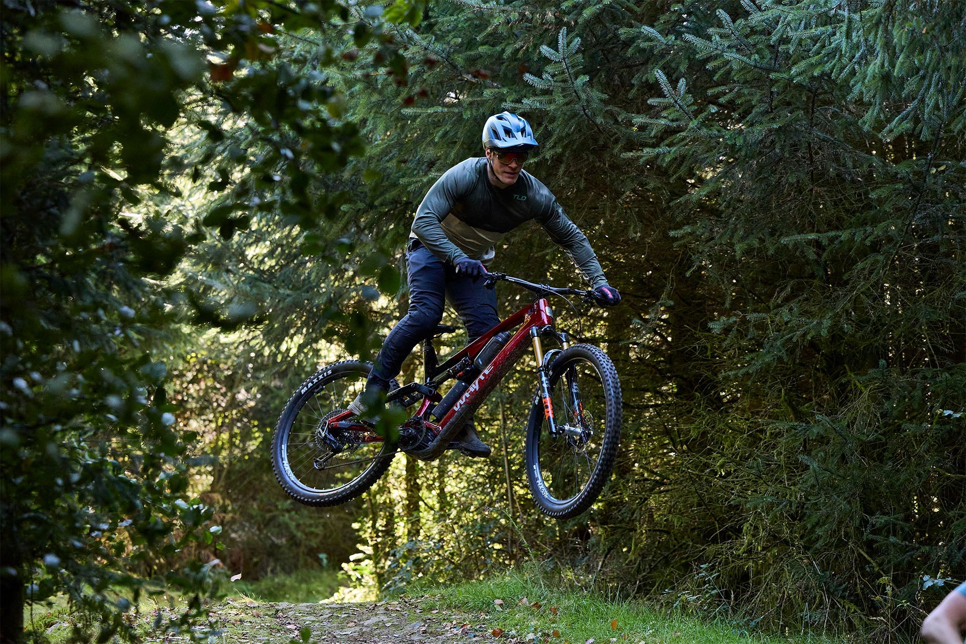 Whyte E-Lyte EVO Stag Works E-Mountain Bike in action3