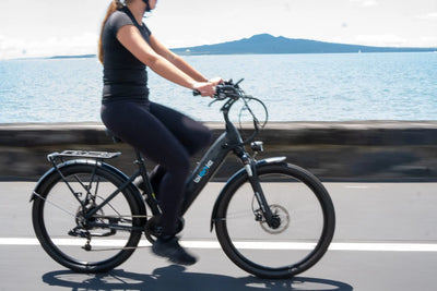 Bionic City-X3 Sensor Drive Cruiser E-bike in action 4