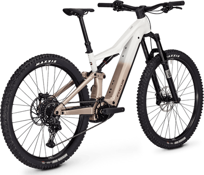 Focus Jam² 6.7 800Wh E-Mountain Bike with a transparent background