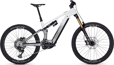 White Focus Sam² 6.9 mountain bike with black tires on a transparent background