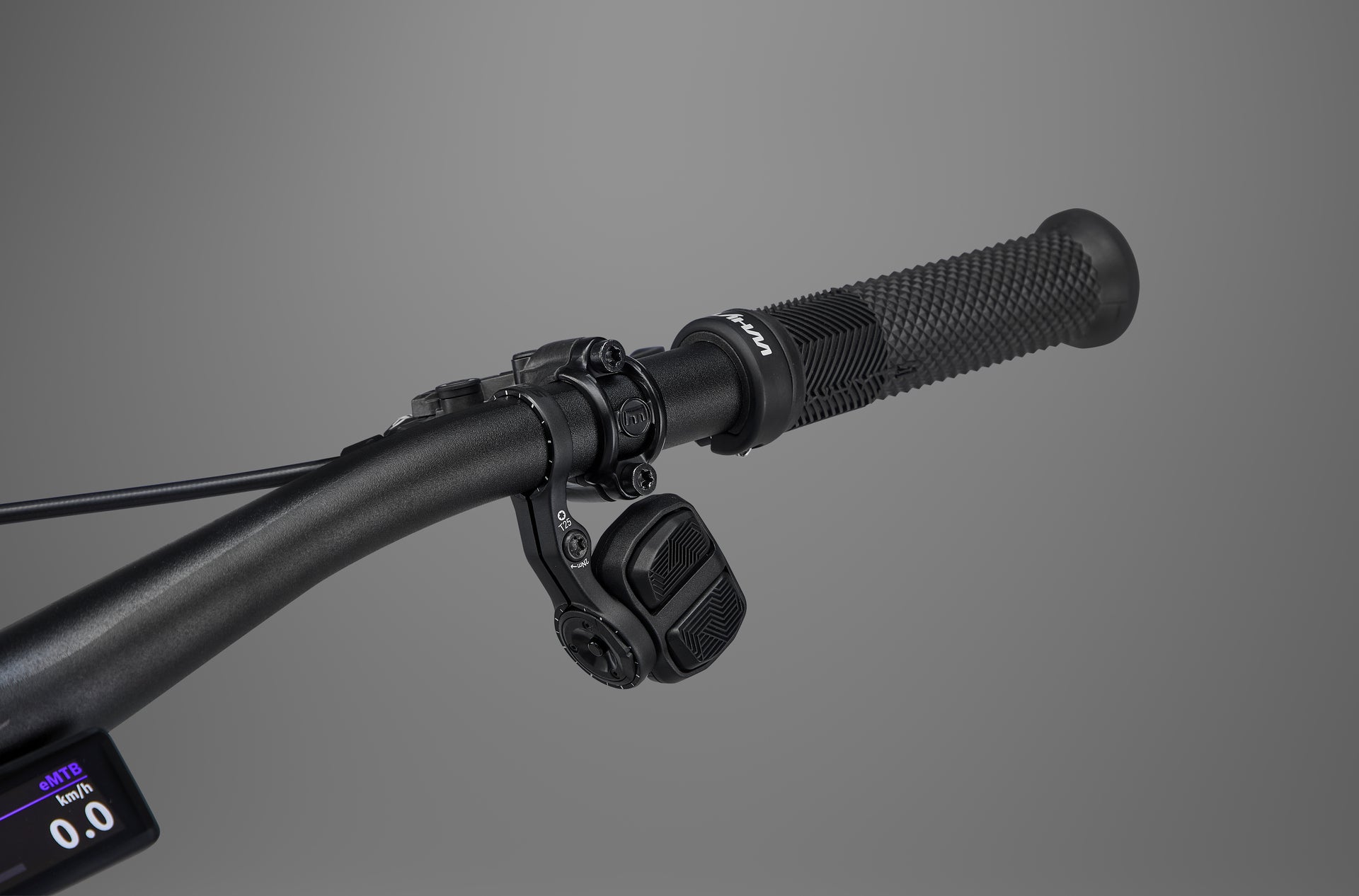 Kado RSX GlossLightSilver Wireless Shifter and Grips