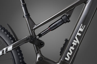 Kado S GlossDarkSilver Side shock crop