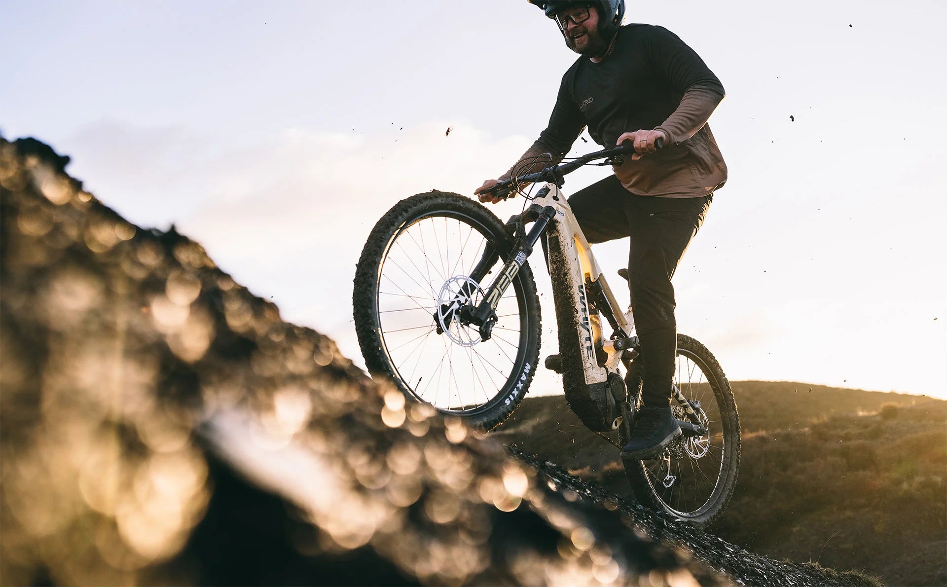 Whyte Kado RS E-Mountain Bike Riding Picture