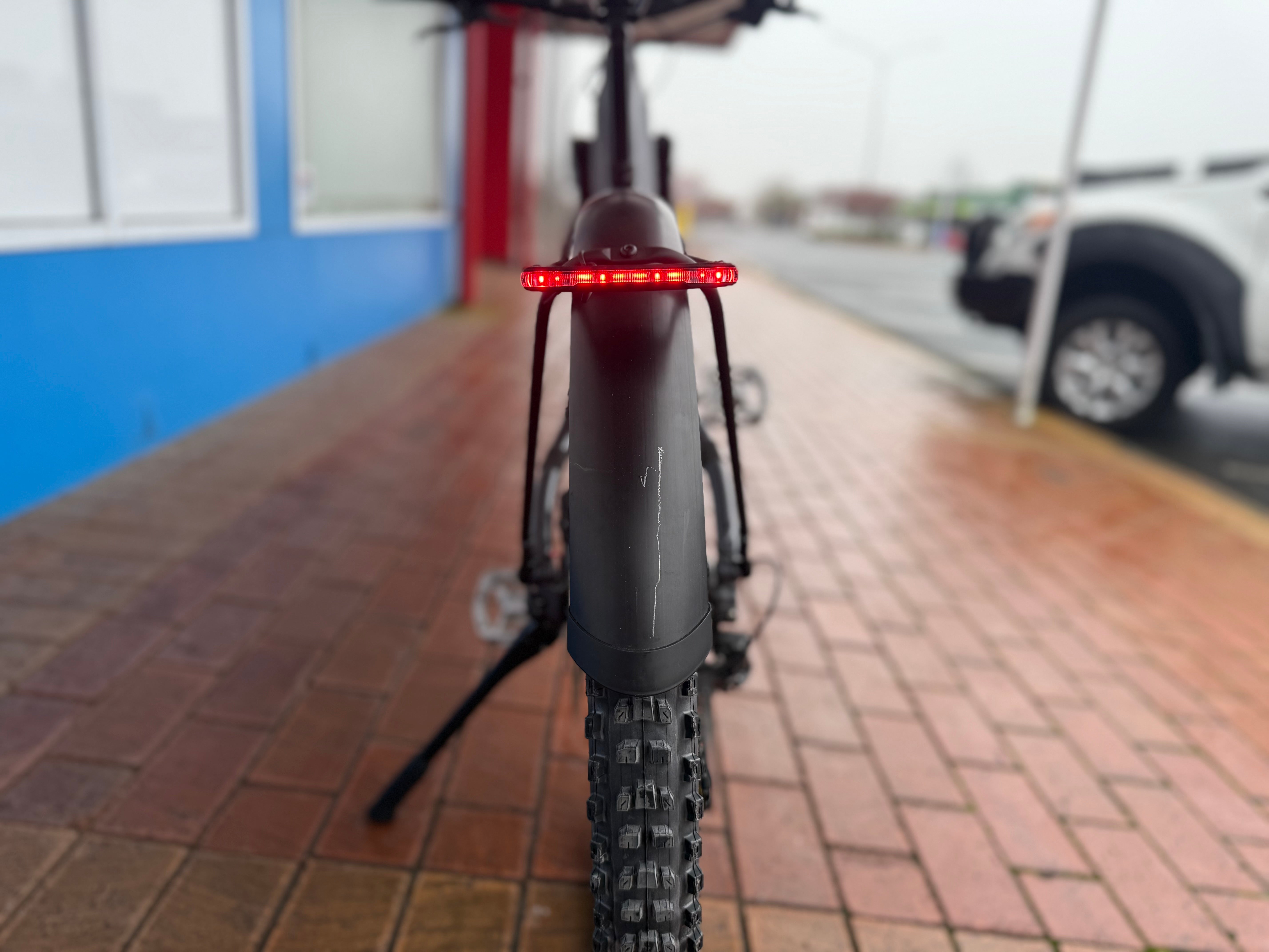 Merida eONE-FORTY 475 2020 E-Mountain Bike – rear mudguard/light