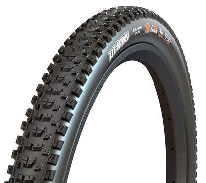 Close-up of Maxxis Rekon – 29" with tread pattern and brand name on a white background