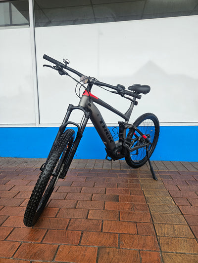 Trek Powerfly 5 – Pre-loved front image