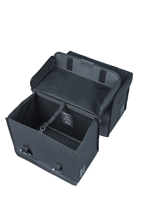 Basil Kavan Eco Classic 58L Double bag - inside