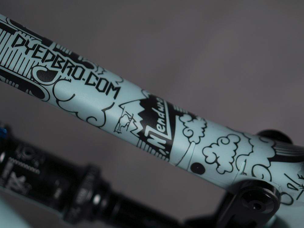 Dyedbro Aotearoa Black top tube